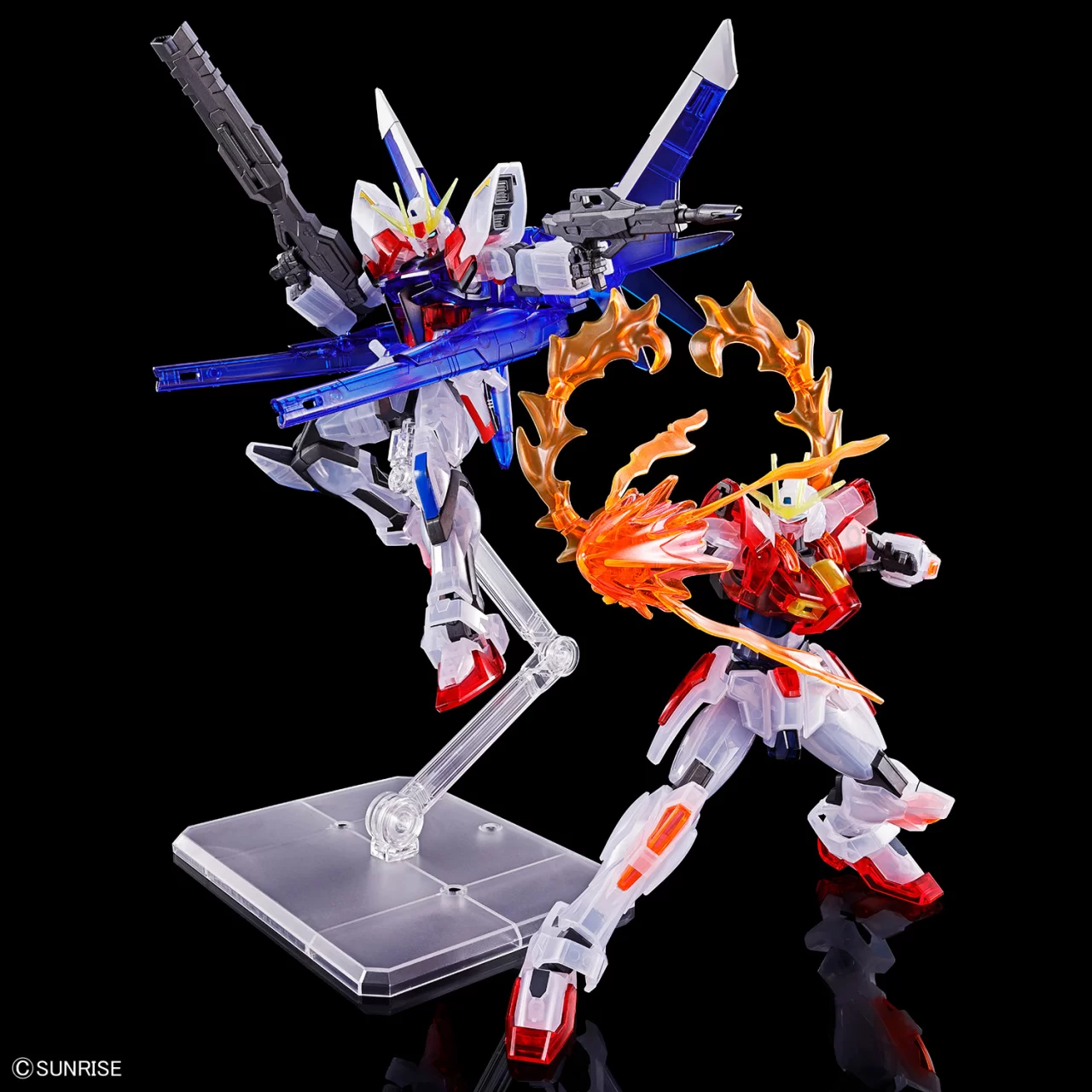HG GAT-X105B/FP 全装备型创制强袭+BG-011B 创制燃焰高达(1:144 彩色透明版)