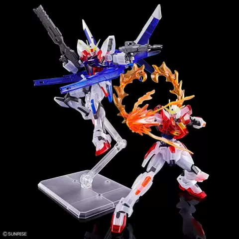 HG GAT-X105B/FP 全装备型创制强袭+BG-011B 创制燃焰高达(1:144 彩色透明版)